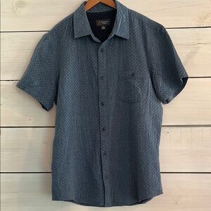 Wallin & Bros Men's Blue Short Sleeve Shirt